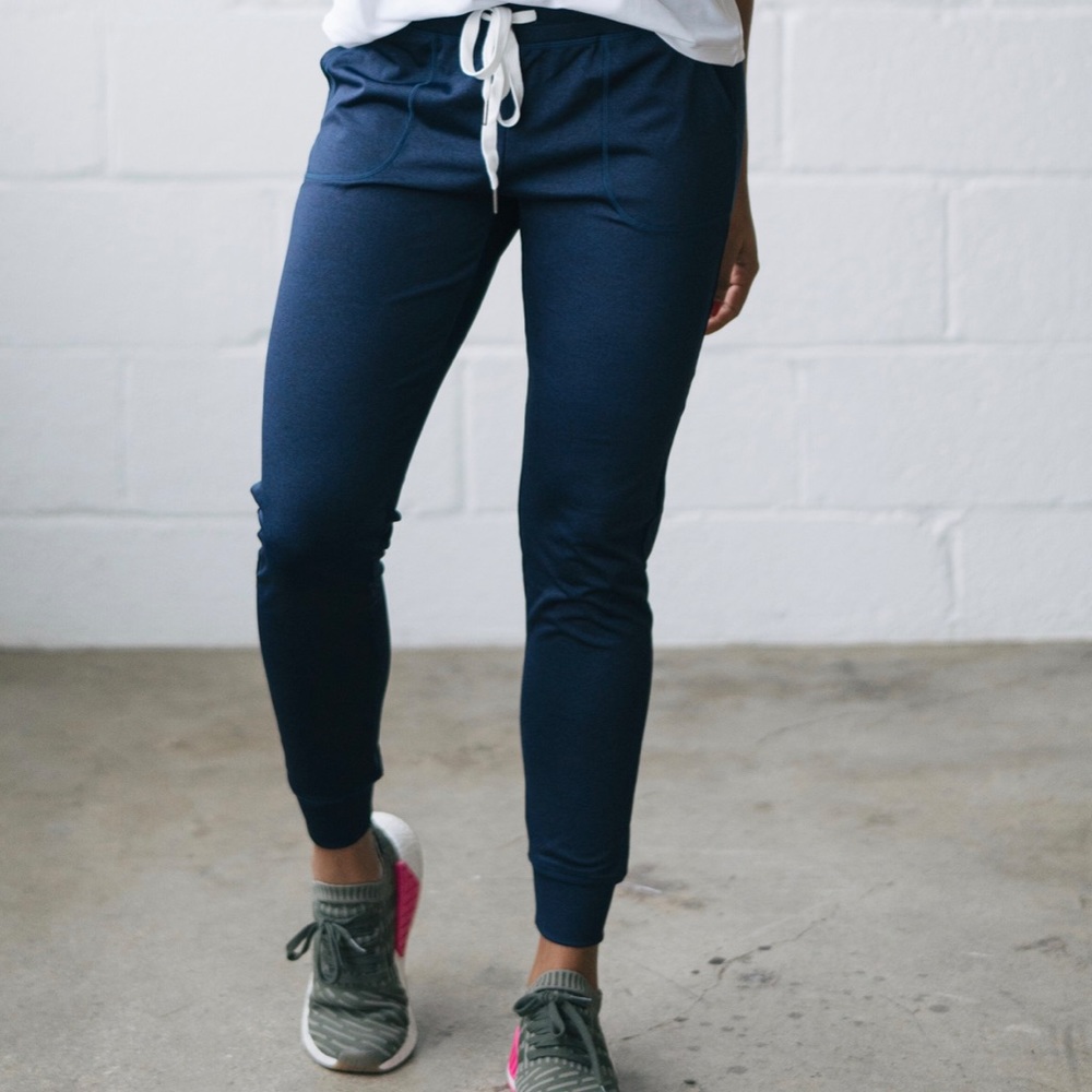 Zyia size medium joggers navy pants workout gym womens leggings